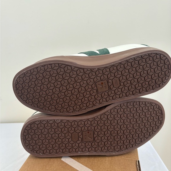 Veja Campo Leather Cyprus Bark Womens Size 7 Eu38 sneakers NWB - Picture 6 of 8